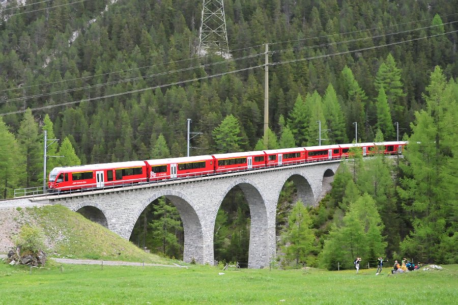 RhB Glacier Express, Allegra Triebwagen und andere (38)